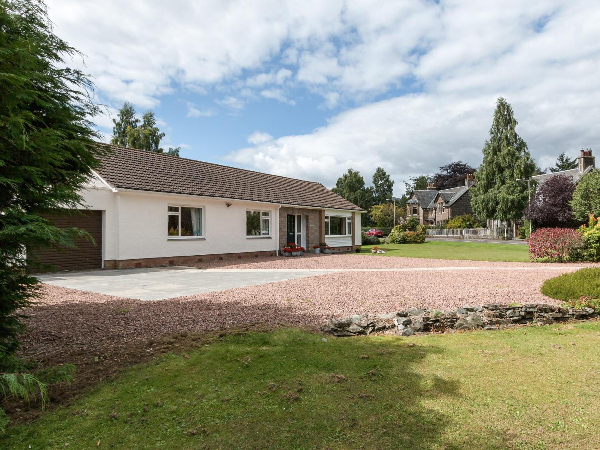 Sheeoch Villa Comrie Exterior photo